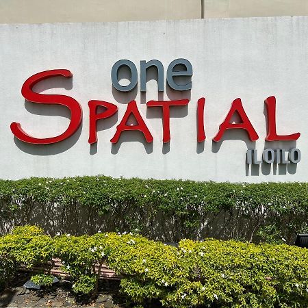 City Center - Front Of Iloilo Esplanade 2Br Condo Exterior foto